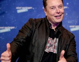 US Senators slam Tesla for 'willful disregard' of customers' privacy