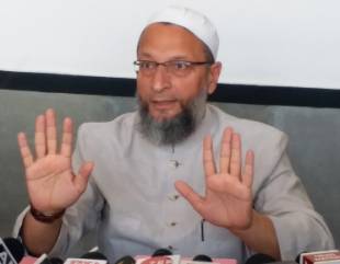Owaisi demands SC-monitored probe into Atiq’s murder