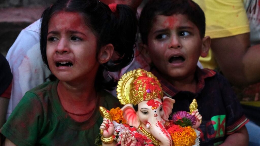 Ganesh Visarjan: A Dive into the Diverse Rituals of Immersion